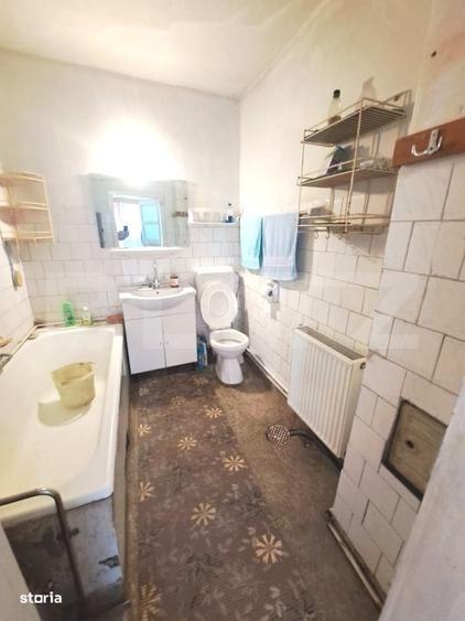 Casă cu 2 camere semidecomandat în Cernatu