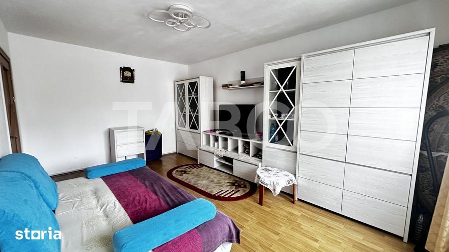 Apartament cu 2 camere decomandat în Vasile Aaron