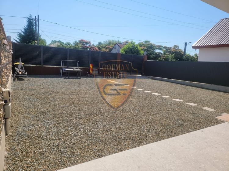 Casă individuală cu 15 camere cu Canalizare în Lumina