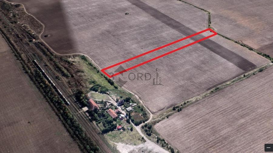 Teren intravilan de 9850 mp, în Nord