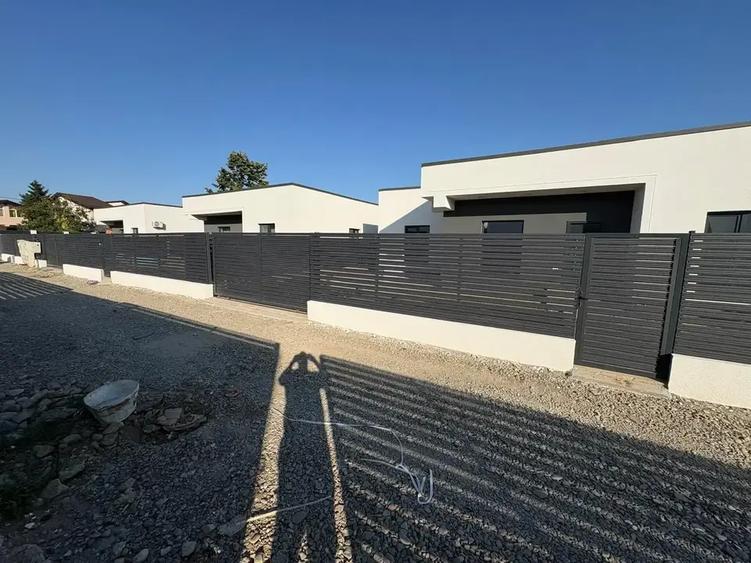 Casă cu 3 camere cu Canalizare în Afumați
