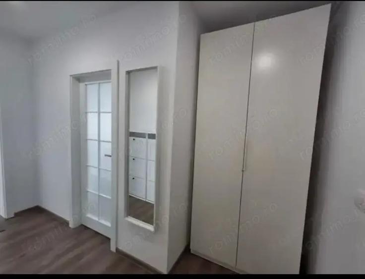 Apartament cu 3 camere semidecomandat, mobilat în Take Ionescu