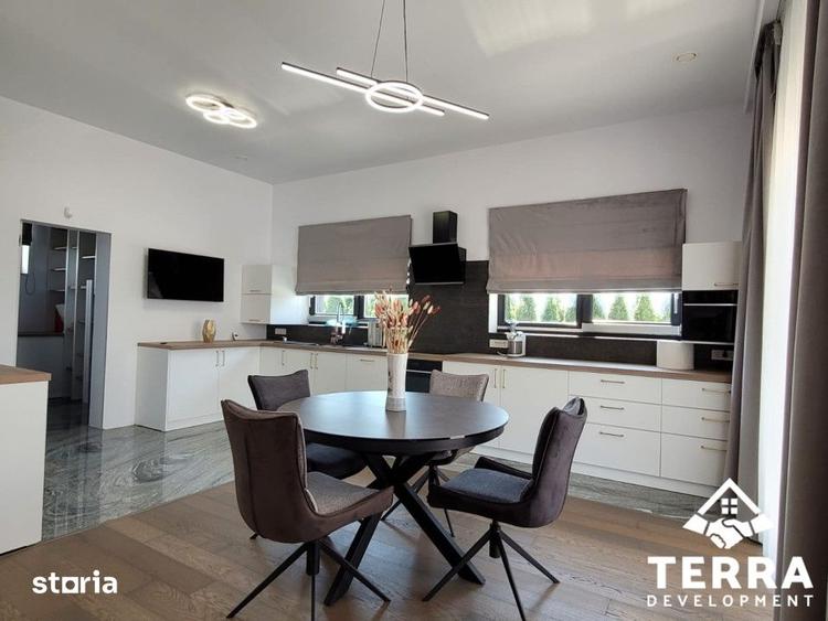 Casă cu 4 camere cu Teren 1020 Mp în Agigea
