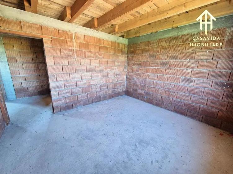 Casă cu 3 camere cu Teren 220 Mp în Central