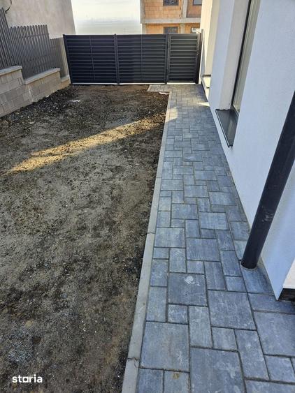 Casă cu 5 camere cu Teren 390 Mp în Șura Mare