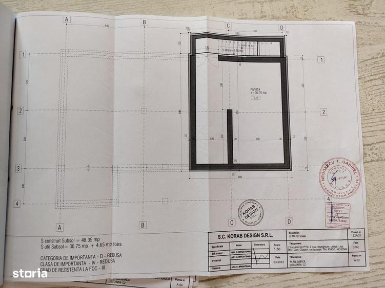 Casă cu 4 camere în Izvorani