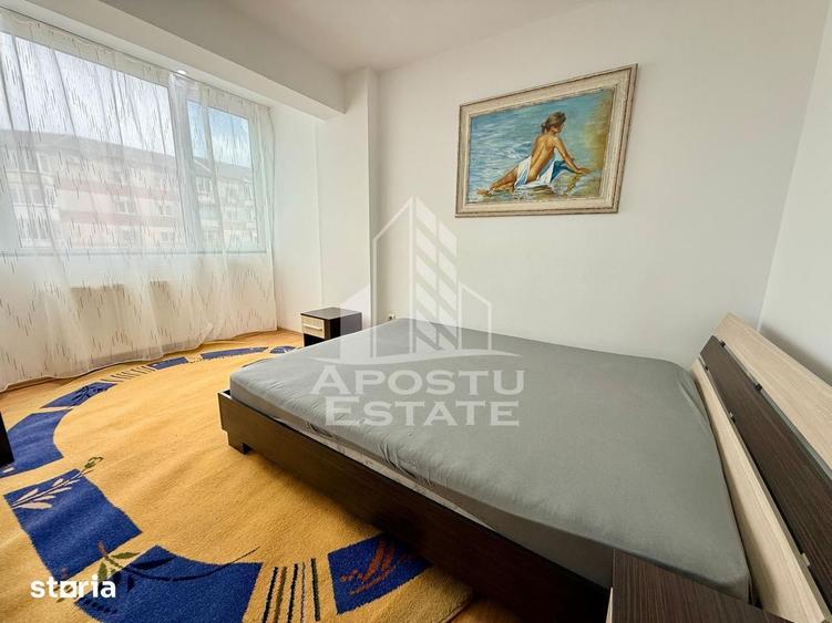 Apartament cu 4 camere, mobilat în Soarelui