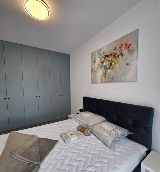 Apartament cu 2 camere semidecomandat în Centura