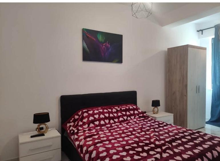 Apartament cu 2 camere semidecomandat în Sud