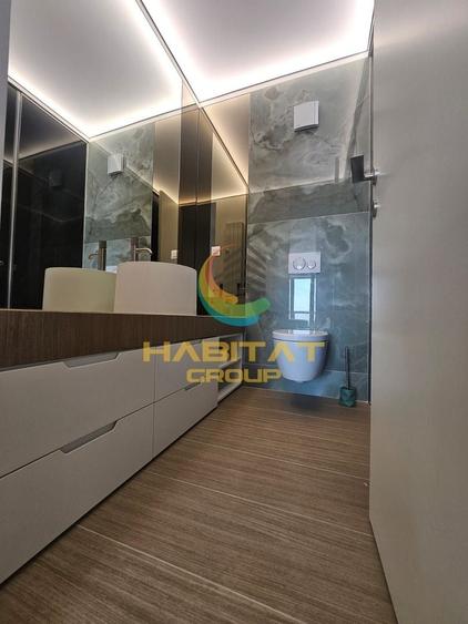 Apartament cu 3 camere semidecomandat în Pipera