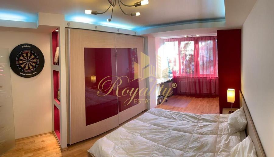 Apartament cu 2 camere semidecomandat, mobilat în Central