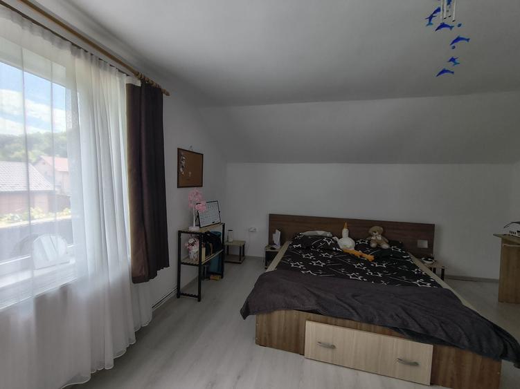 Casă cu 4 camere în Glâmbocu