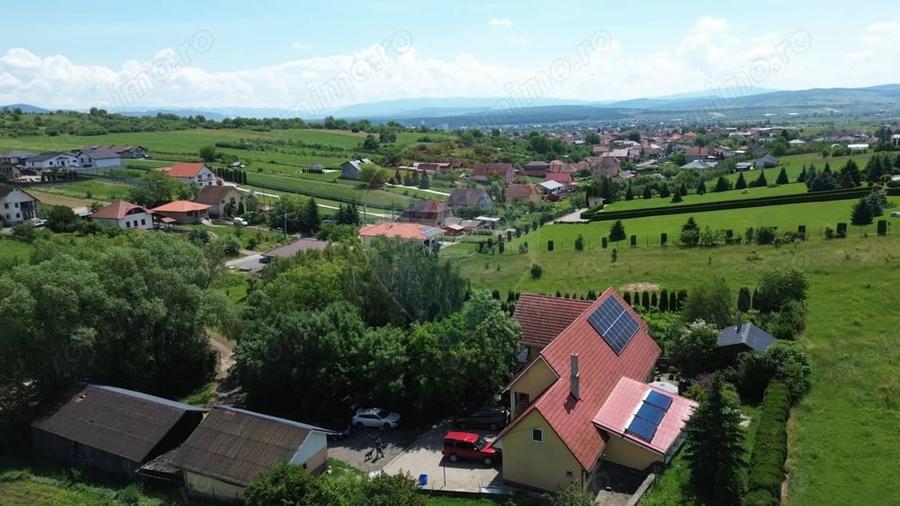 Casă cu 3 camere cu Teren 4534 Mp în Sud