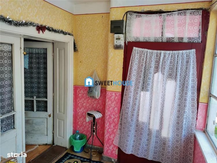 Casă cu 3 camere în Central