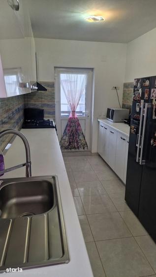 Casă cu 4 camere cu Teren 250 Mp în Cernica