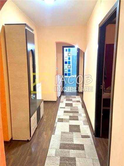 Apartament cu 3 camere decomandat în Alecu Russo