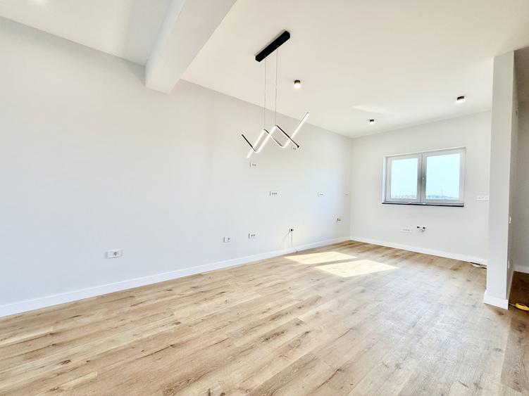 Duplex cu 4 camere cu Canalizare în Moșnița Nouă