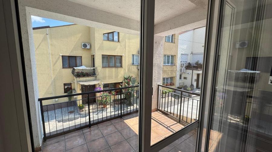 Casă individuală cu 6 camere cu Garaj în Floreasca
