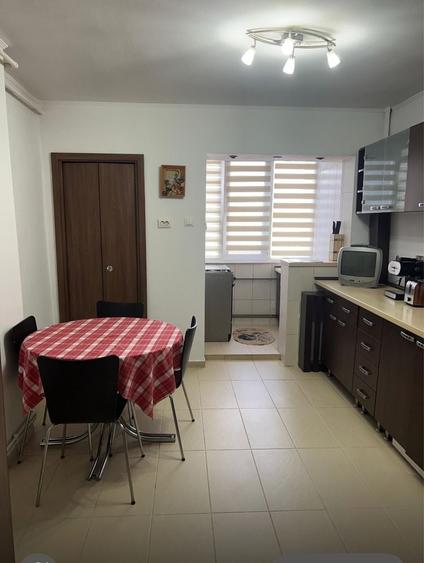 Apartament cu 2 camere decomandat în Radu Negru