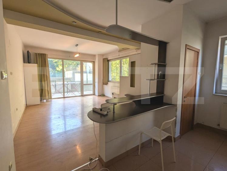 Apartament cu 2 camere decomandat în Andrei Mureșanu