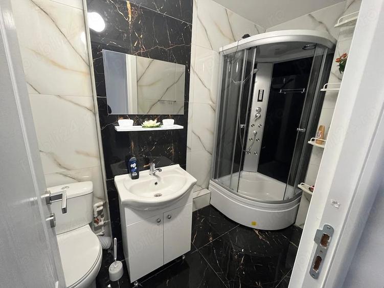 Apartament cu 2 camere semidecomandat în 9 Mai