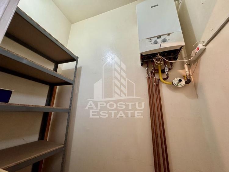Apartament cu 3 camere decomandat, mobilat în Traian