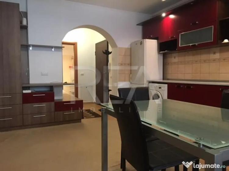 Apartament cu 3 camere semidecomandat în Băneasa