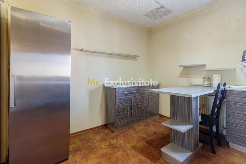 Apartament cu 3 camere decomandat în Sebastian