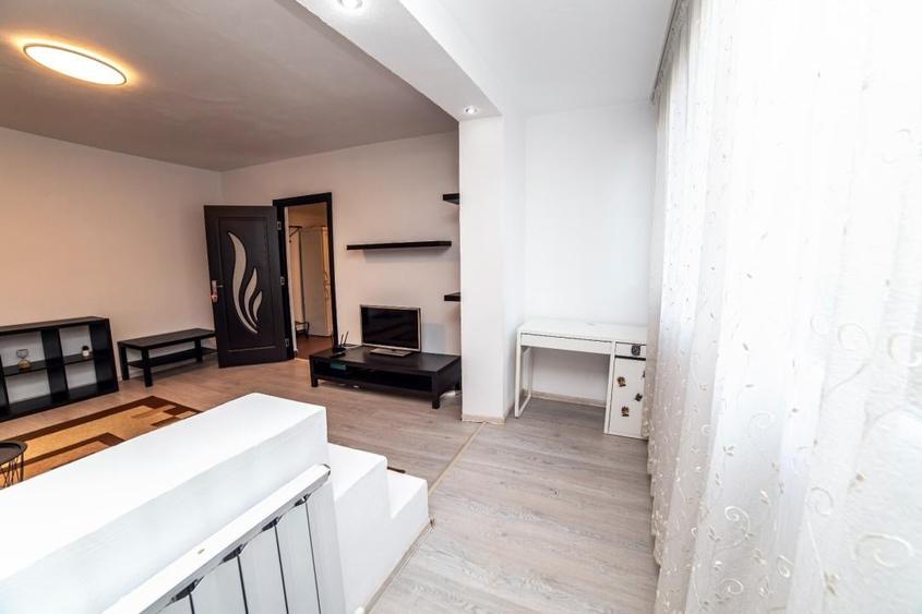 Apartament cu 3 camere semidecomandat, mobilat în Militari