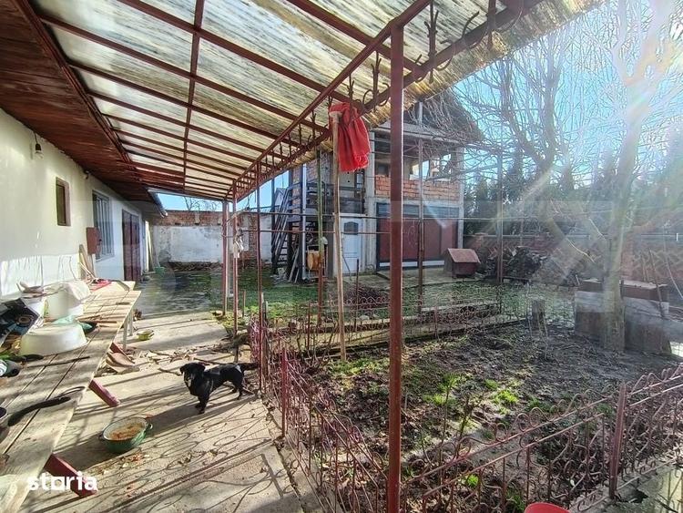 Casă cu 3 camere cu Teren 900 Mp în Central