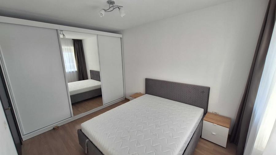 Apartament cu 2 camere semidecomandat în Sânpetru
