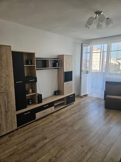 Apartament cu 2 camere decomandat în Crinț