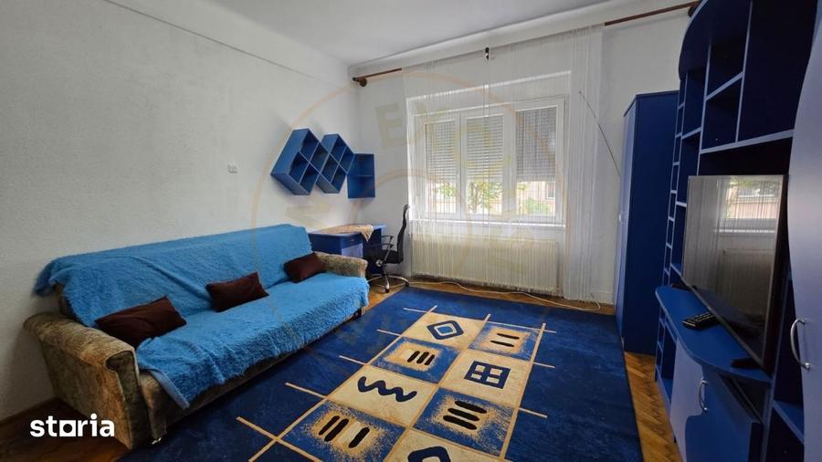 Apartament cu 3 camere decomandat în Titulescu