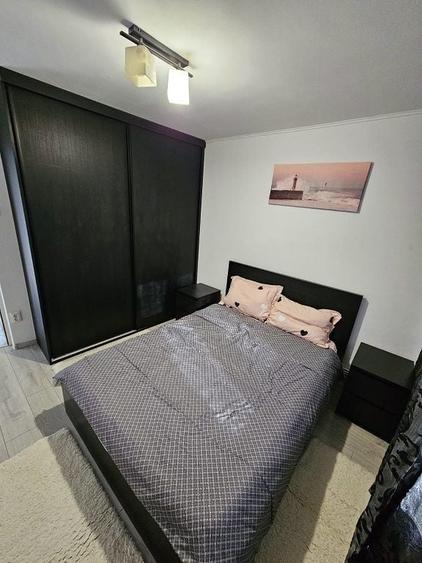 Apartament cu 2 camere decomandat în Basarabia