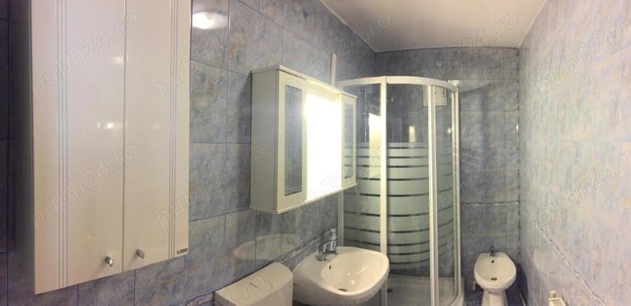 Apartament cu 3 camere semidecomandat în Ghimbav