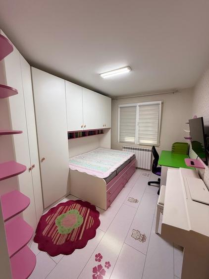 Apartament cu 4 camere decomandat în Crângași