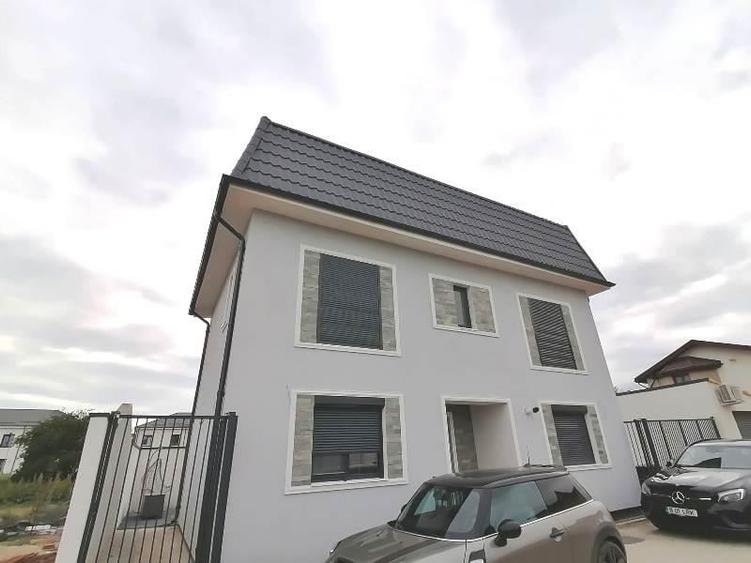 Casă individuală cu 4 camere cu Teren 330 Mp în Prelungirea Ghencea