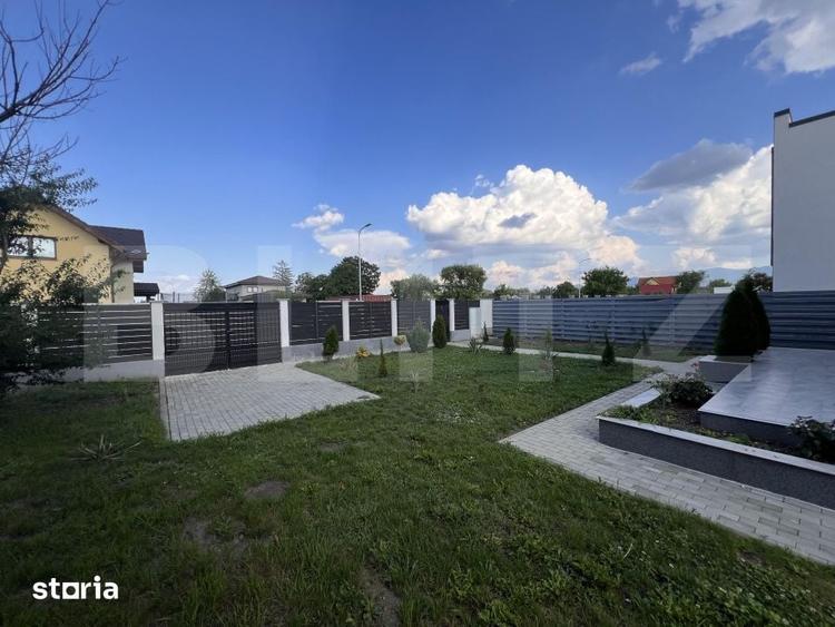 Casă cu 4 camere cu Teren 500 Mp în Stupini