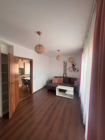 Apartament cu 2 camere decomandat în Bună Ziua
