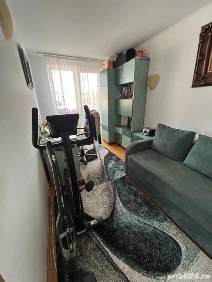 Apartament cu 3 camere decomandat în Central