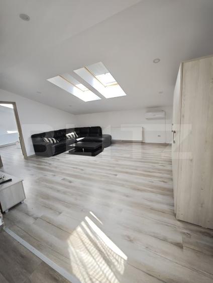 Apartament cu 3 camere semidecomandat, mobilat în Ghimbav