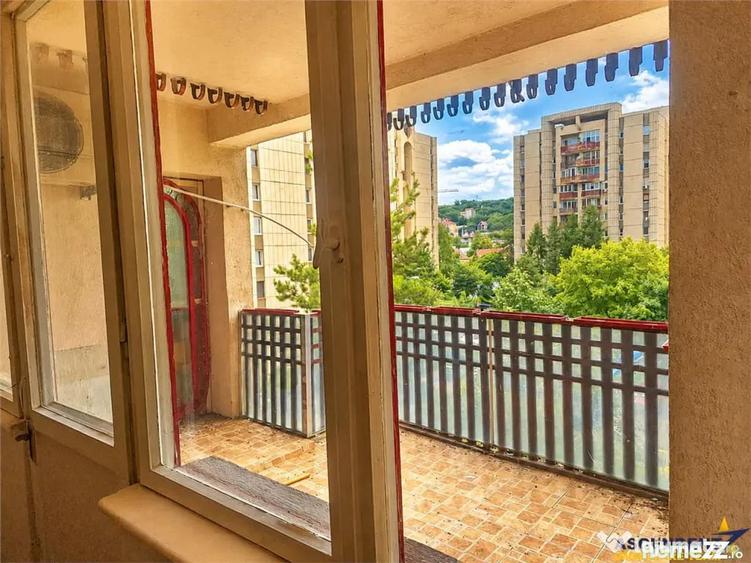 Apartament cu 3 camere decomandat în Centrul Civic