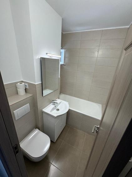 Apartament cu 2 camere semidecomandat în Hălchiu