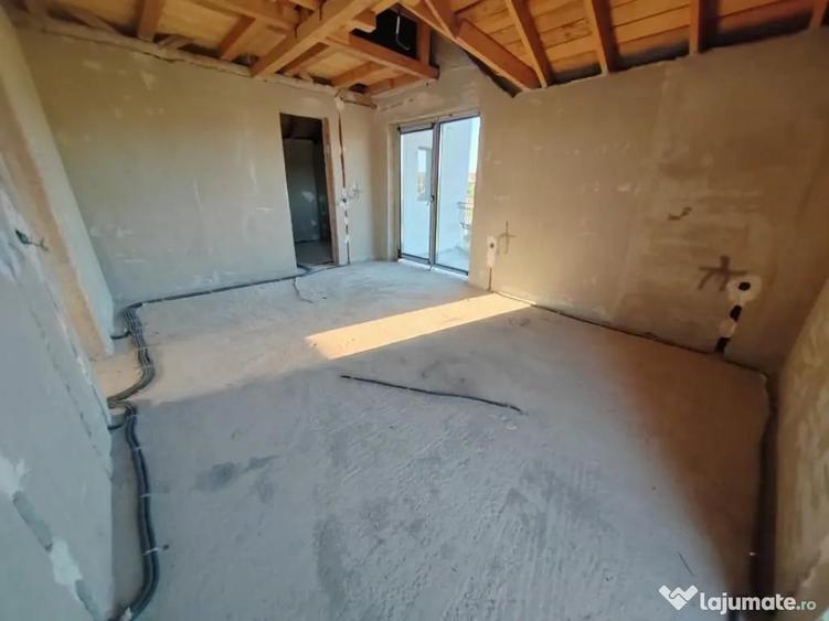 Casă cu 3 camere cu Teren 500 Mp în Lunca Cetățuii