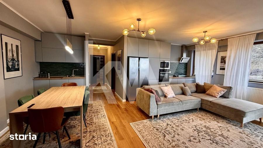 Apartament cu 4 camere în Schei