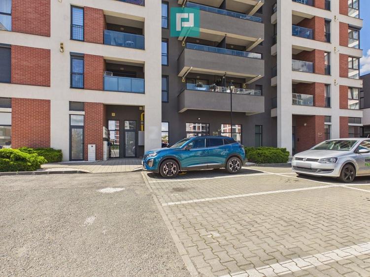 Apartament cu 3 camere decomandat, mobilat în UTA
