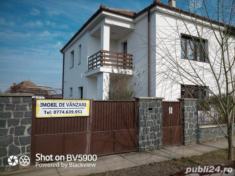 Casă cu 4 camere cu Teren 707 Mp în Moșnița Nouă