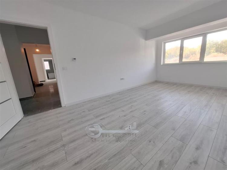 Apartament cu 3 camere decomandat în Galata
