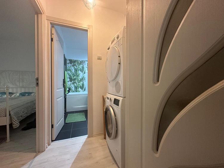 Apartament cu 2 camere semidecomandat în Lipovei