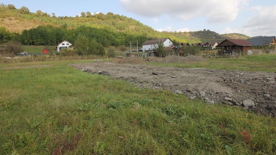 Teren Construcții intravilan de 780 mp, în Livezeni